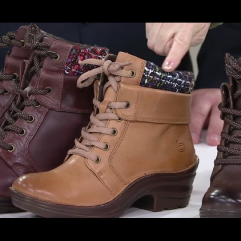 Bionica Tan and Brown Ankle Boots